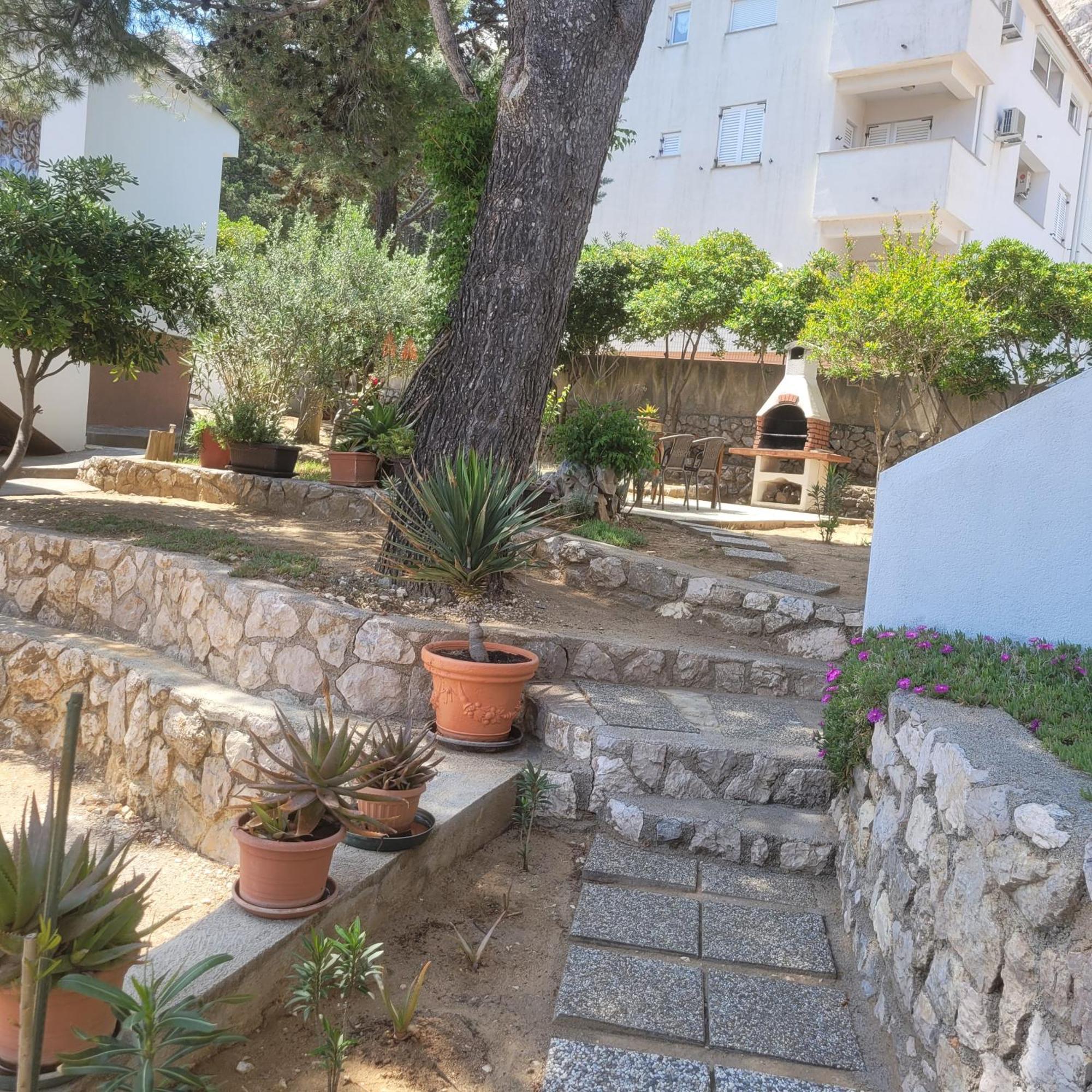 Apartmani Mw , Zuti Apartman Baska  Exterior photo